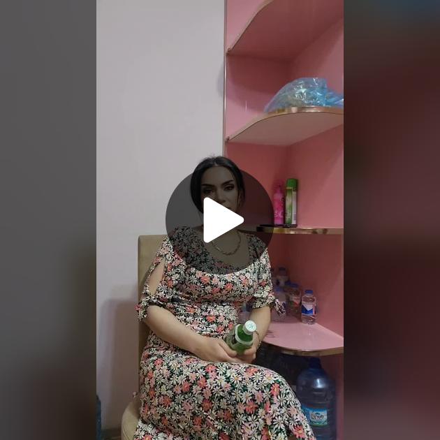 Xizmatkorlar, onalar va ogay ogillar ishtirokidagi yangi porno Tranniy qizlar xorozlarini silkitadi