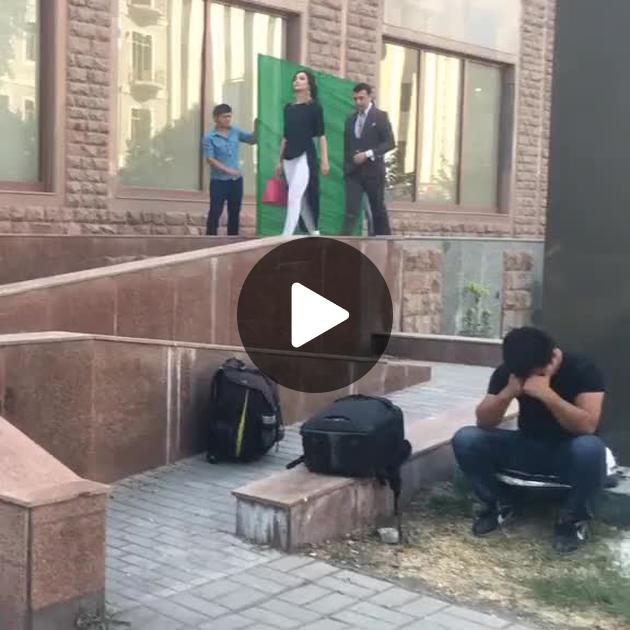 Selena Gomez yalangoch videolar Yosh va keksa lezbiyen porno