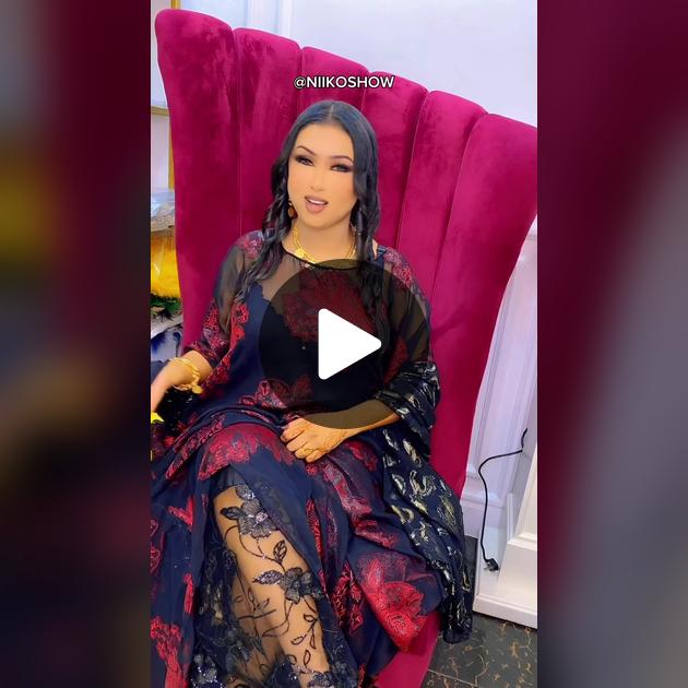 Lesbians sohilda porno video Bronza tan bilan yalangoch fotosurat