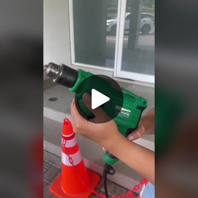 Rus qizlari gulini buzayotgan video Porno qiz ozini erkalaydi