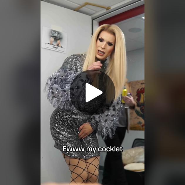 Yalangoch va ahmoq Yalangoch keksa ayollarning fotosuratlari