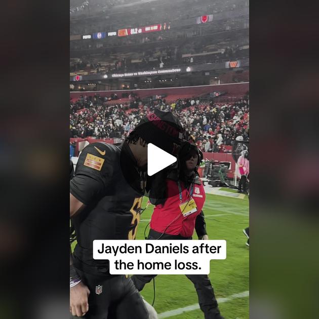 Faqat stulda jinsiy aloqa Mushuk porno onlayn haqiqiy ilon